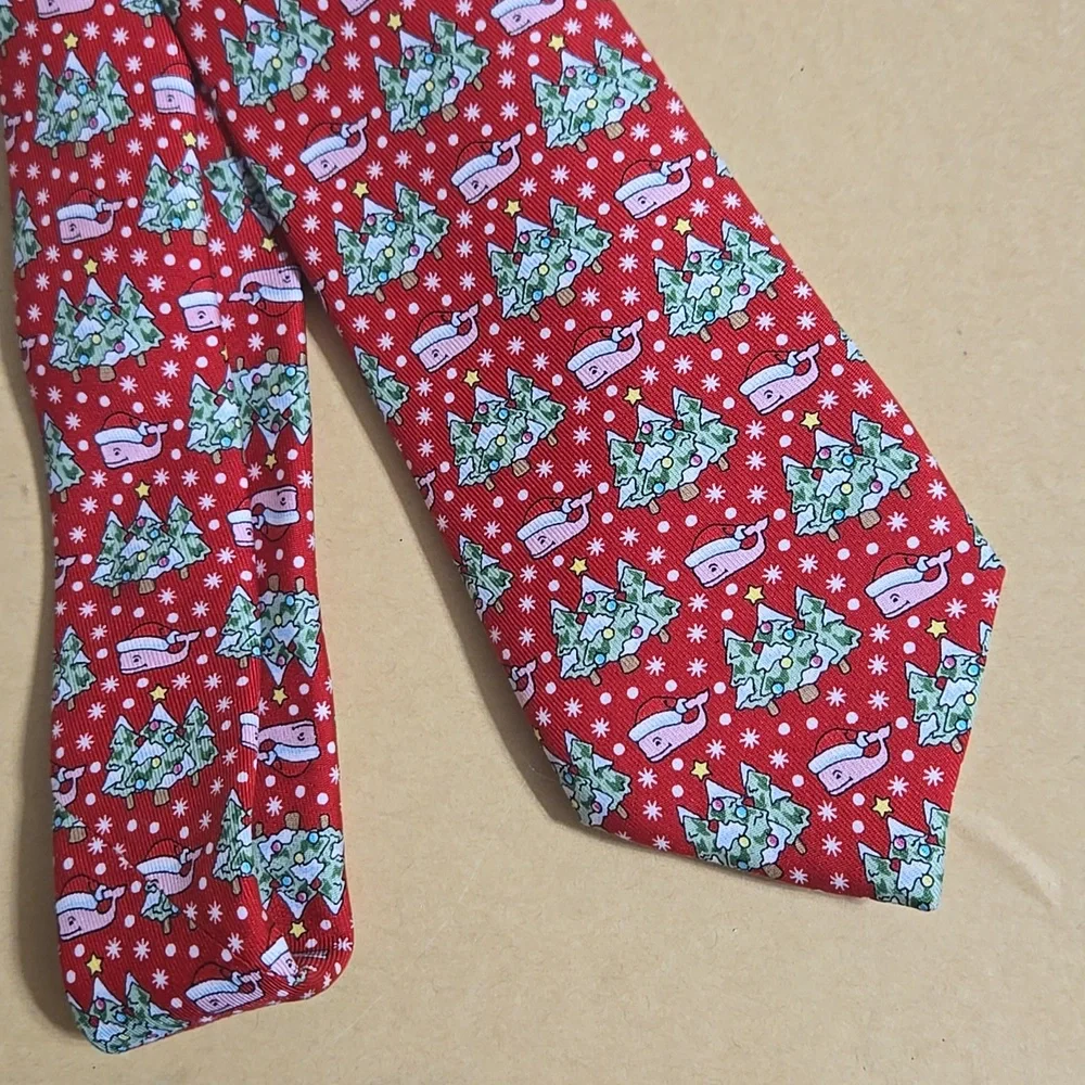 Vineyard Vines Boys Red Holiday Whaleland Holiday Christmad Silk Tie NEW